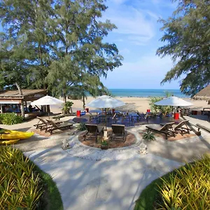 Lanta Castaway Beach Ko Lanta